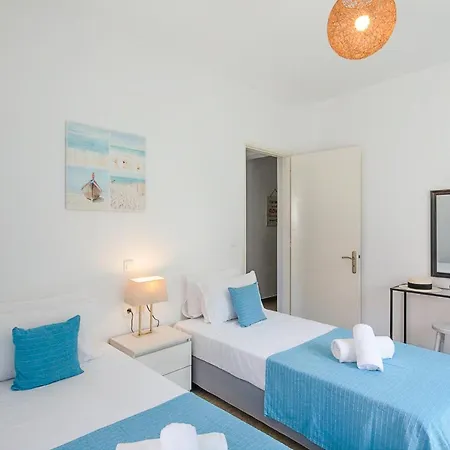 Apartament Irini And *