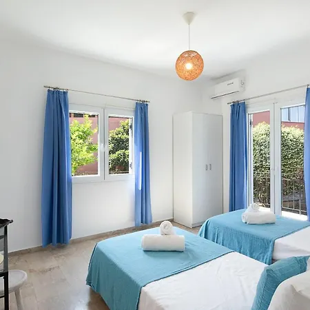 Apartament Irini And *