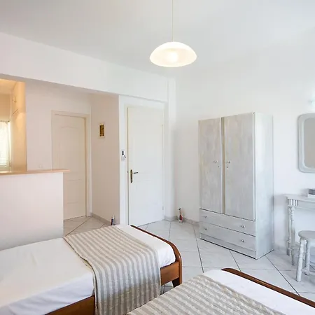 Irini And Appartement